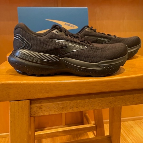 Brooks Glycerin GTS 21 in Black - Picture 10 of 14